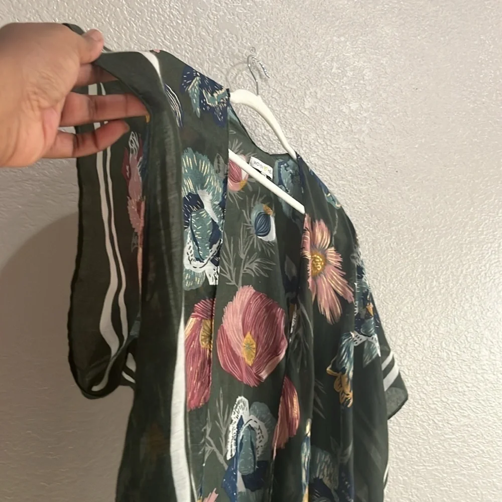 Woven Heart Womens Kimono Wrap Floral One Size Green Multi Color Fringe